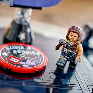 Lego Editions Olivia Rodrigos Concert Moon 43029 Minifigure
