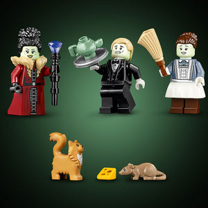 Lego Icons Mayor Manor 11383 Feature Minifigures