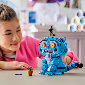 Lego K-Pop Demon Hunters Derpy Tiger And Sussie Bird 72537 Lifestyle with Girl