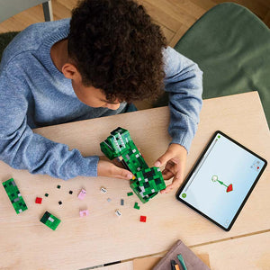 LEGO® Minecraft® The Creeper™ (21276) Lifestyle of the Build
