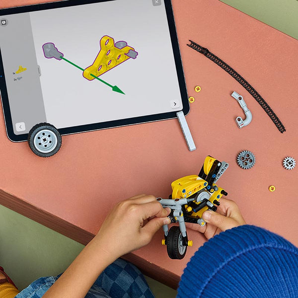Lego Technic Yellow Motorbike 42225 Lifestyle Build