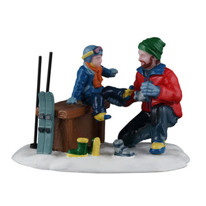 Lemax Bighorn Peak Mountain Sports Snow Gear Set