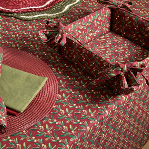Walton & Co Under The Mistletoe Bread Basket