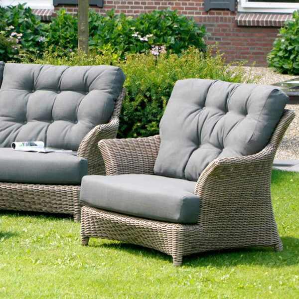 4 Seasons Outdoor Valentine Lounge Sofa and Armchair