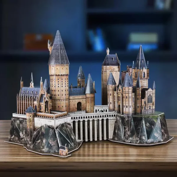 Harry Potter Hogwarts Castle 3D Jigsaw Puzzle lifestyle