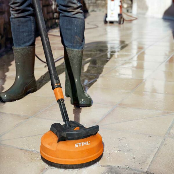 RA 90 Surface Cleaner in use