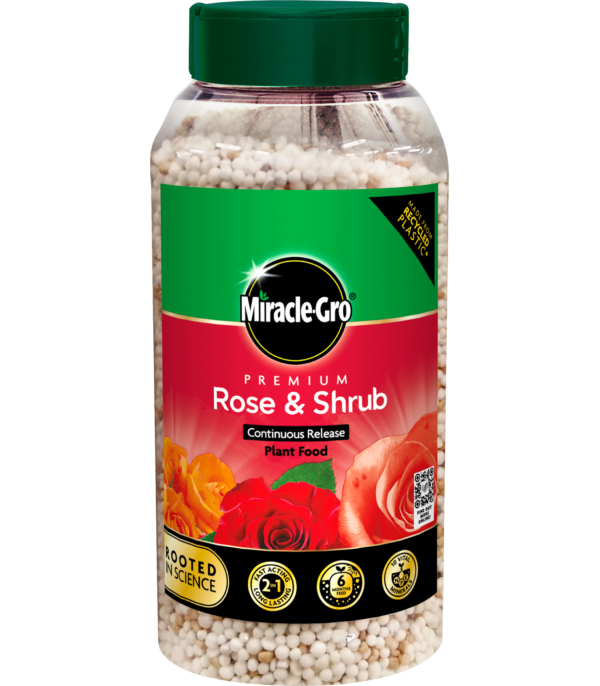 miracle-gro rose and shub Plant fertiliser Granules studio image