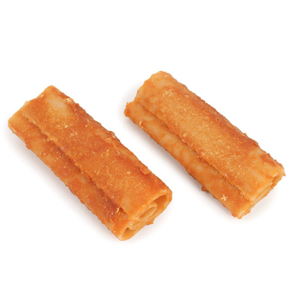 Zoon Rawhide Free 2 Chicken Rolls close up of chews