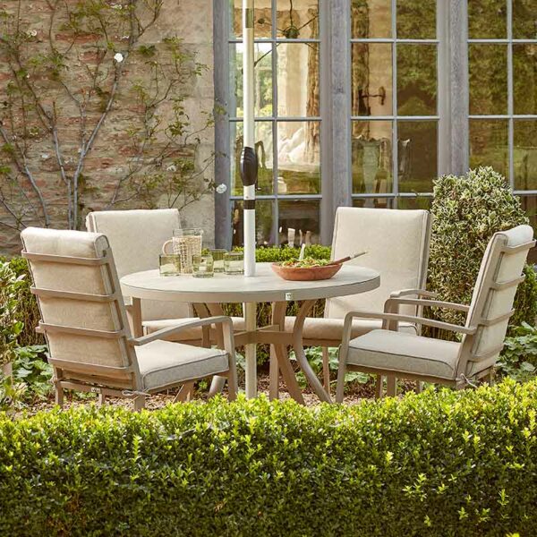 Bali 4 Seat Round Dining Set with Oatmeal Cushions