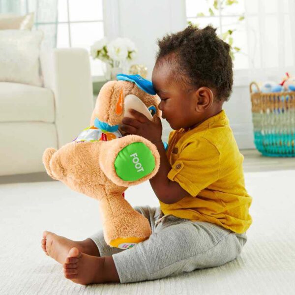 Fisher-Price Laugh & Learn Smart Stages Puppy cuddling