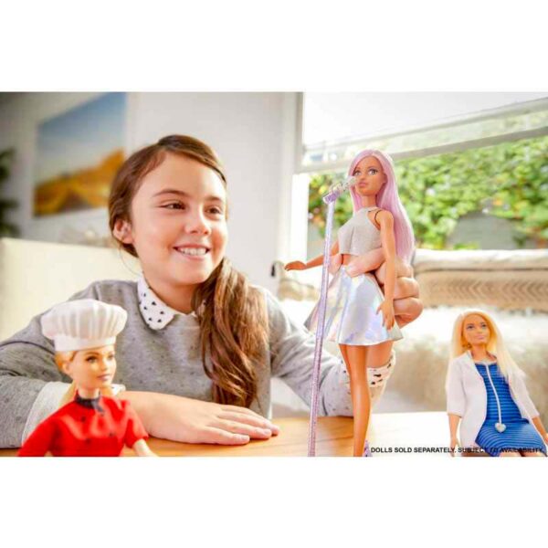 Barbie Career Pop Star Doll girl posing