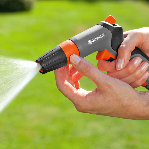 GARDENA Classic Cleaning Nozzle close up