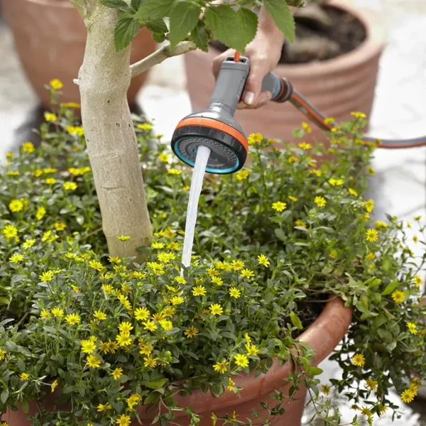 GARDENA Comfort Multi Sprayer watering a flower pot