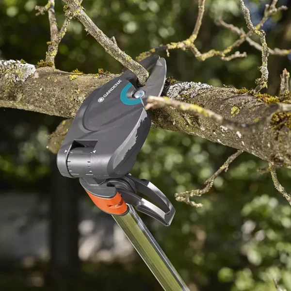 GARDENA Tree and Pruning Lopper StarCut 160 Plus angled cutting