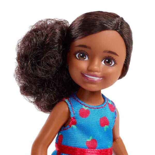 Barbie Chelsea Can Be… Teacher Doll face