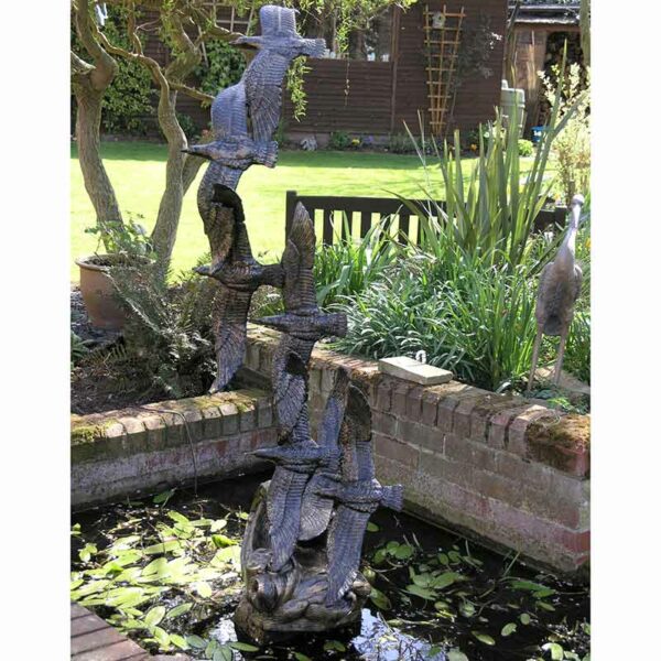 Home & Garden UK Birds in Flight Garden Statue