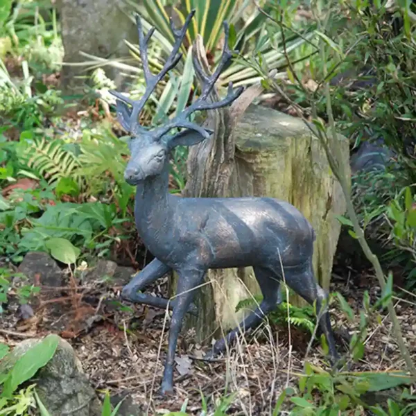 Home & Garden UK Stag and Doe set of Garden Statues stag detail