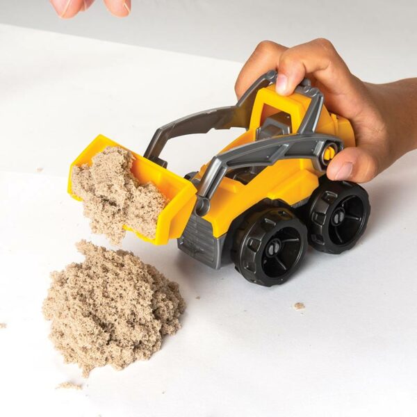 Kinetic Sand, Dig & Demolish Truck Playset with 453g of Kinetic Sand, Ages 3+ digger
