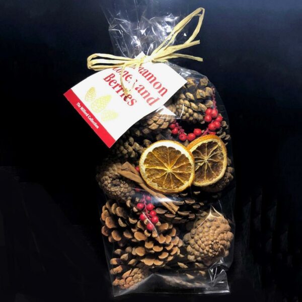 Milford Collection Scented Cinnamon, Pine Cones & Berries
