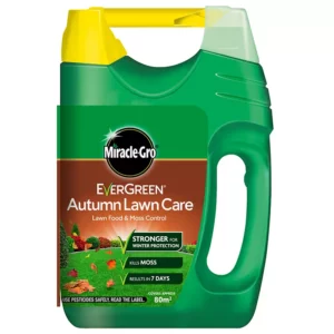 Miracle-Gro Evergreen Autumn Lawn Care Food & Moss Control spreader pack