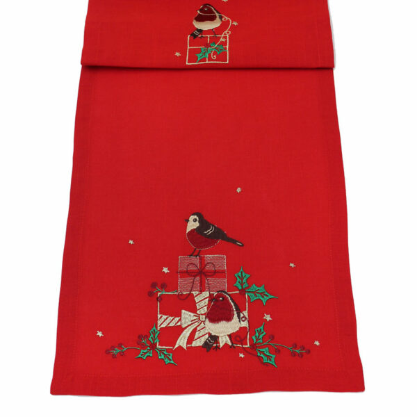 Peggy Wilkins Gifty Robin Table Runner