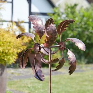 Smart Garden Oak Leaf Wind Spinner lifestyle image