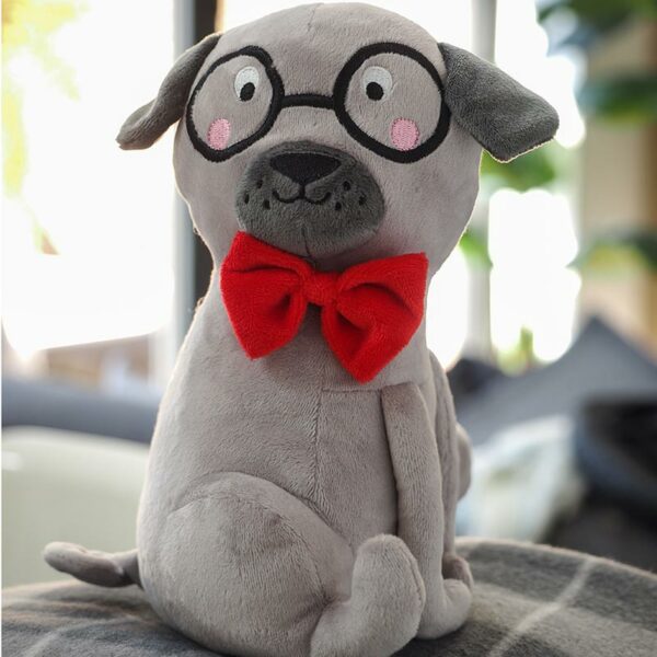 Zoon Percy Pug PlayPal in lounge